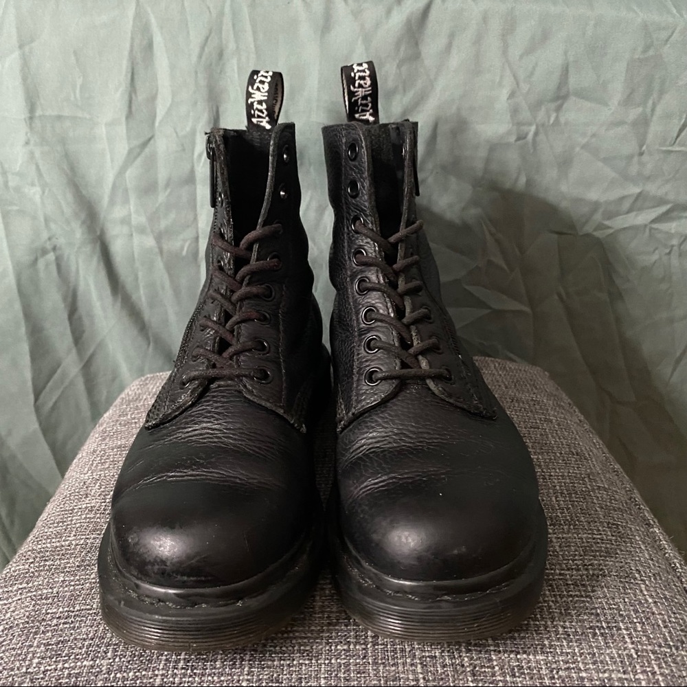Dr. Martens Pascal W/ Zips